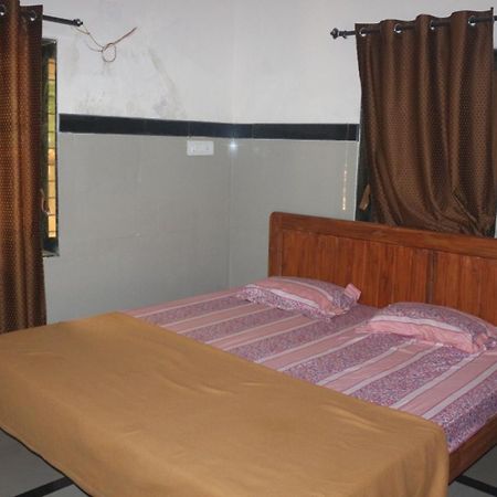 Hotel Phoenix Lonavala Eksteriør billede