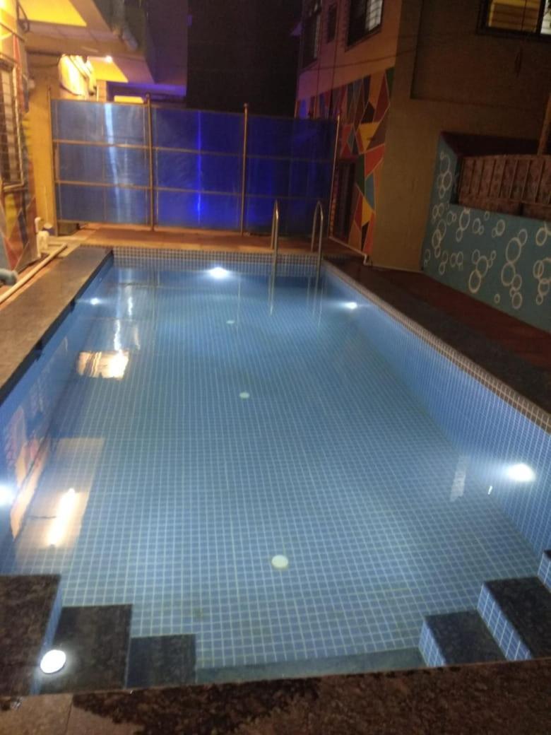 Hotel Phoenix Lonavala Eksteriør billede