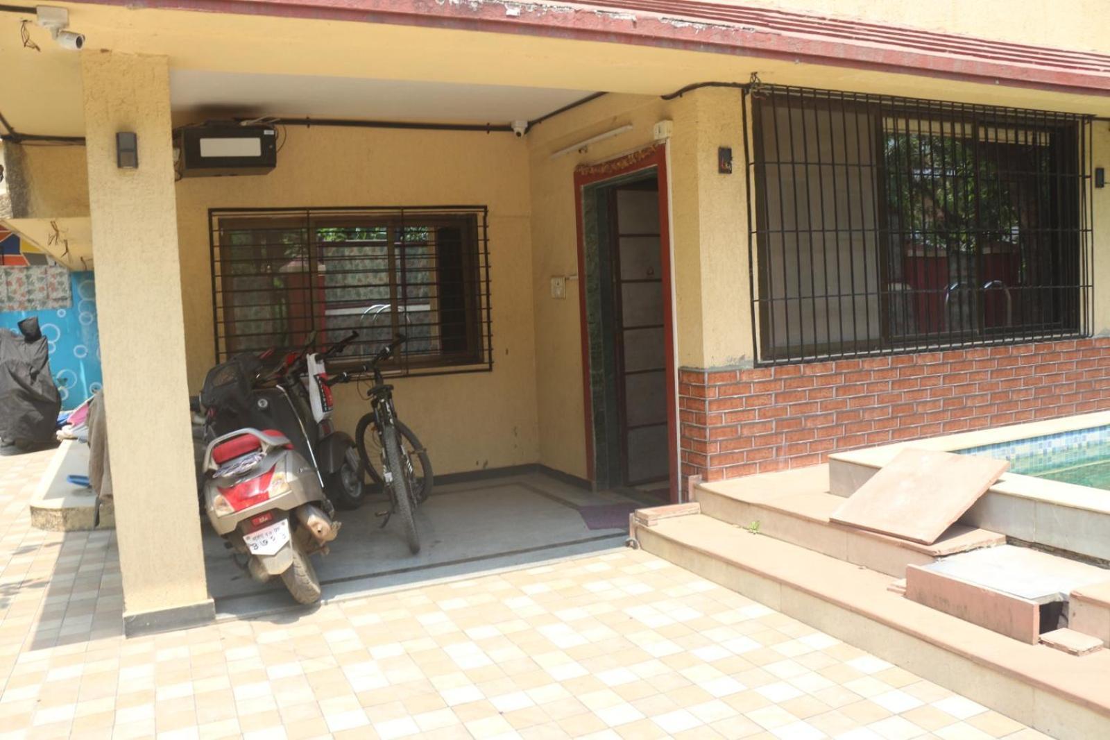 Hotel Phoenix Lonavala Eksteriør billede