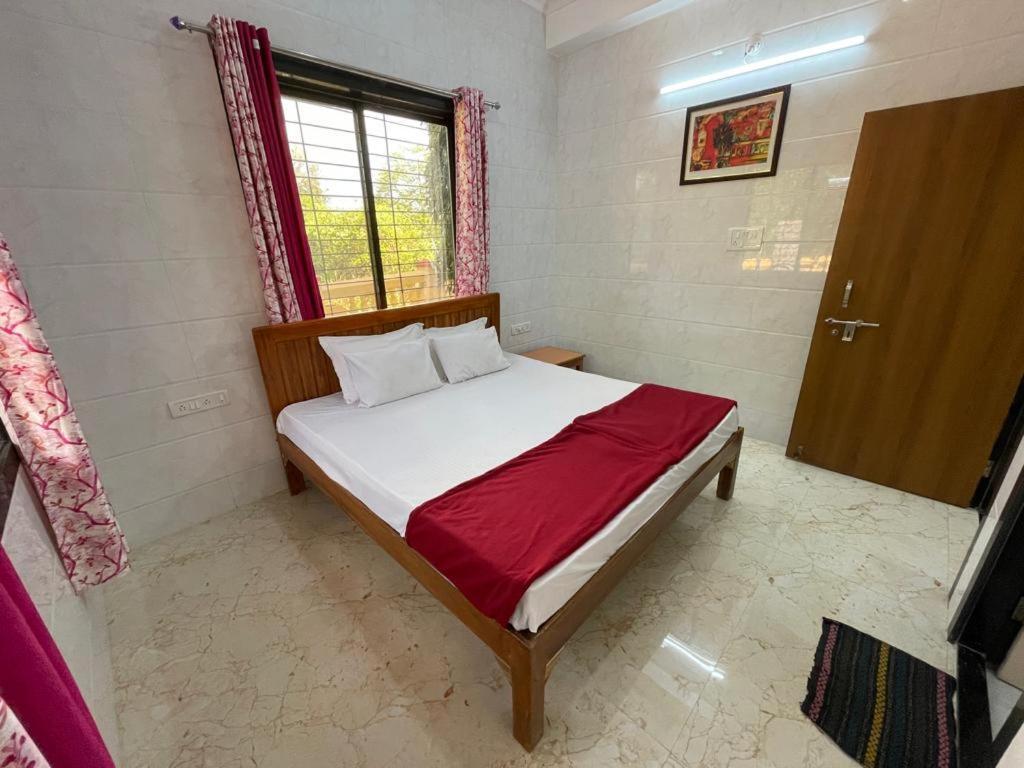 Hotel Phoenix Lonavala Eksteriør billede