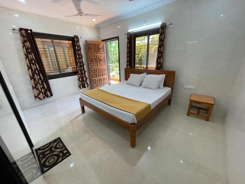 Hotel Phoenix Lonavala Eksteriør billede