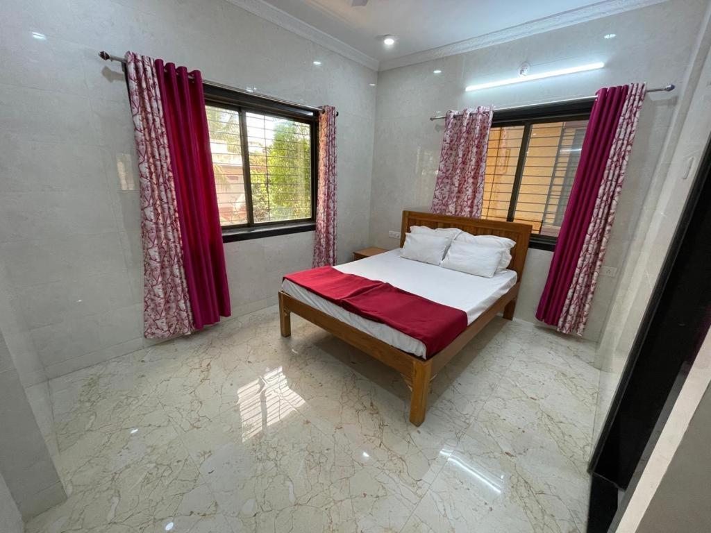 Hotel Phoenix Lonavala Eksteriør billede