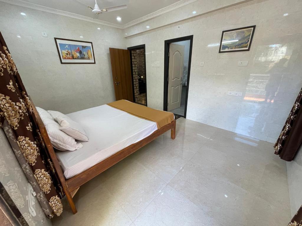 Hotel Phoenix Lonavala Eksteriør billede