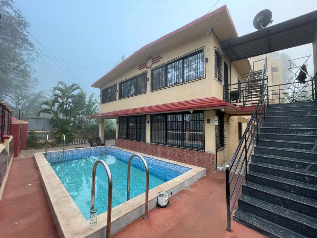 Hotel Phoenix Lonavala Eksteriør billede